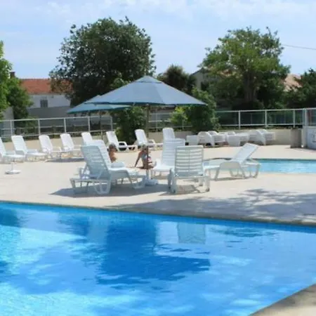 Mobilhome Ile D'oleron 3 Etoiles Pret De 3 Velos Inclus Piscine Et A 200m La Cotinière